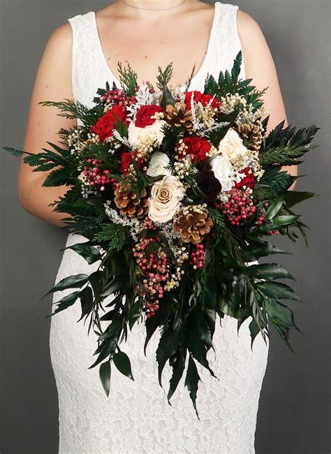 Magical Holiday Bouquets: The Perfect Gift for Everyone on Your List